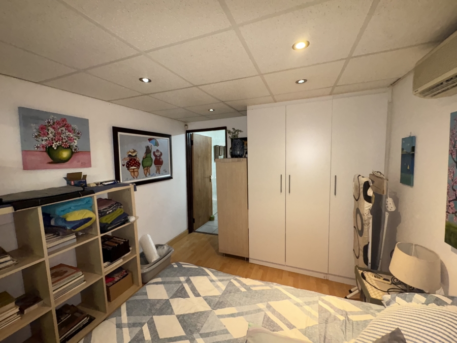 4 Bedroom Property for Sale in Heuwelsig North West